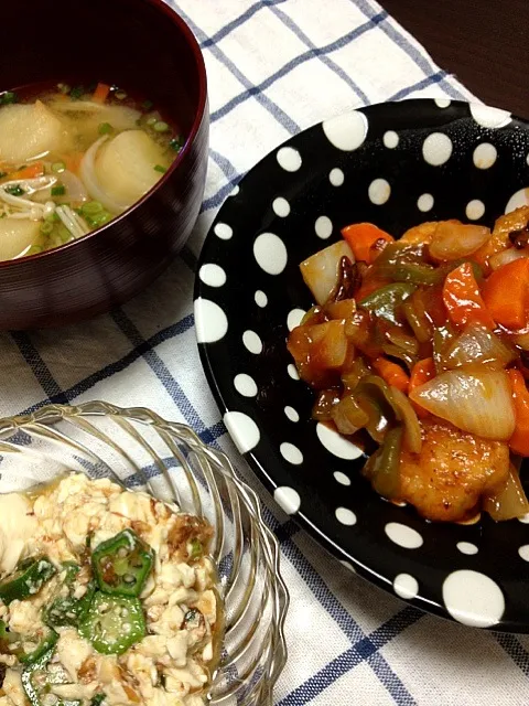 塩麹で胸肉の鶏酢  オクラと豆腐のおつまみ|sachikoさん