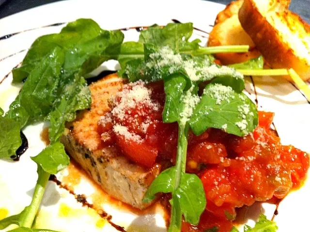 Snapdishの料理写真:GRILLED SWORDFISH w/TOMATO SALSA & CONCENTRATED SHERRY VINEGAR TOPPED w/ARUGULA SALAD|N. Yoshidaさん