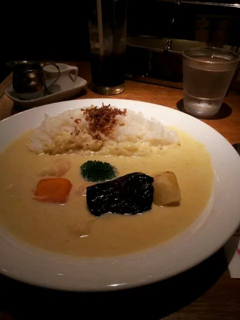 Snapdishの料理写真:ホワイトカレー|shino niwaさん