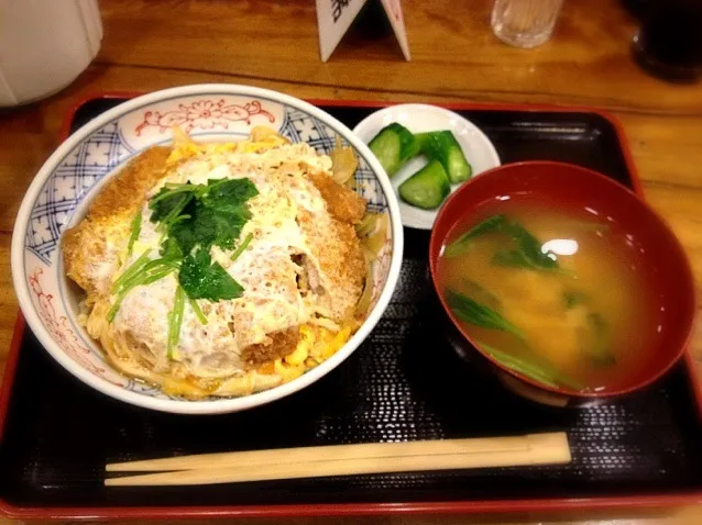 Snapdishの料理写真:カツ丼／代官山福招庵|あかこさん