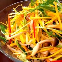 コリンキーのサラダッ💛