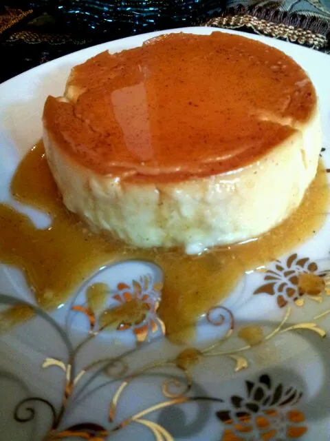 Snapdishの料理写真:Cream Cheese Flan|khuloodさん