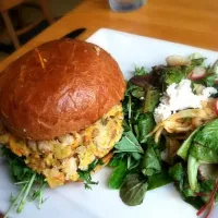 white bean quinoa burger|natsuki yoshiokaさん