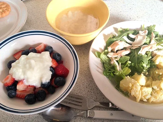 salada.potato salada.berry yogurt.okayu|Tomoka Machinoさん