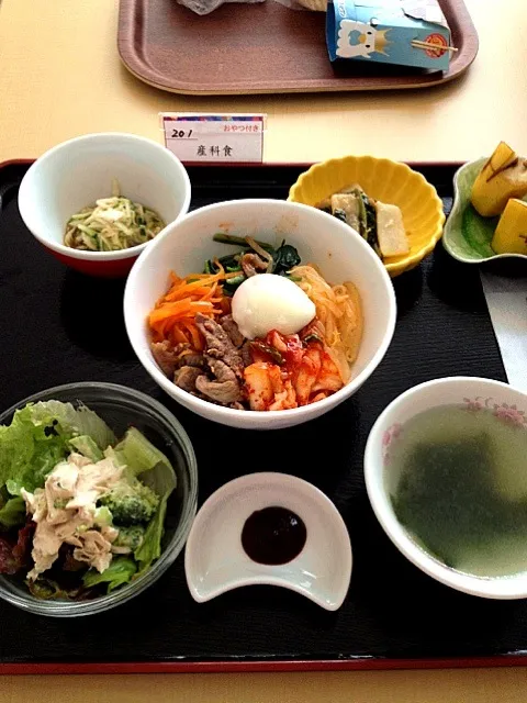 病院食2日目・昼食|まきろんさん