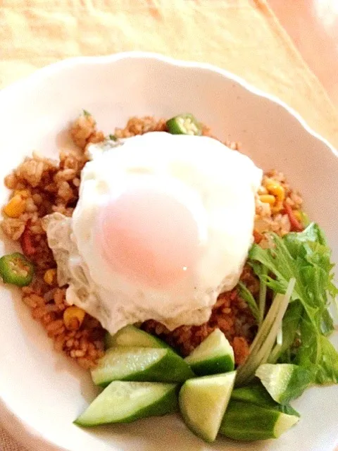 ドライカレー 目玉焼き🍳のせ💓|りんさん