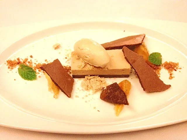 peanut butter bar with carmelized banana and choco|elwood kelly liaoさん