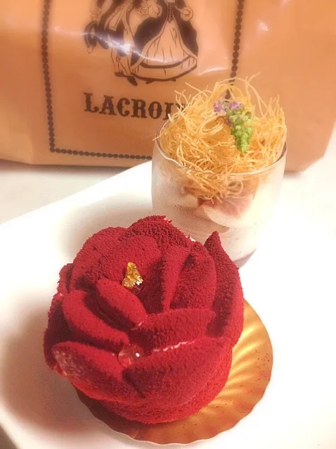 Snapdishの料理写真:lacroixさんのケーキ|Mさん