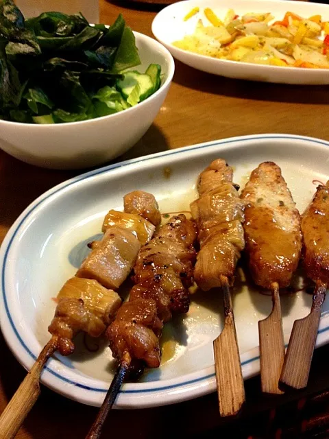 焼き鳥！わかめサラダ！バジルポテト！|小西 由華さん