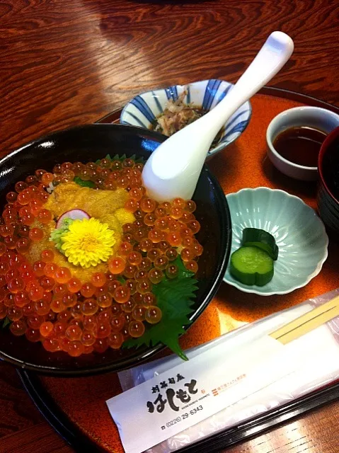 南三陸町のいくら丼|あいさん