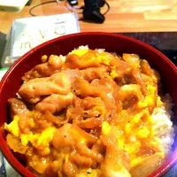 Snapdishの料理写真:塩麹鶏丼|カピバラっぽい顔さん