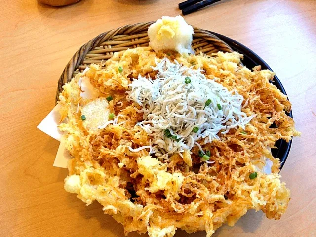 Snapdishの料理写真:しらすかき揚げ|Kaoriさん