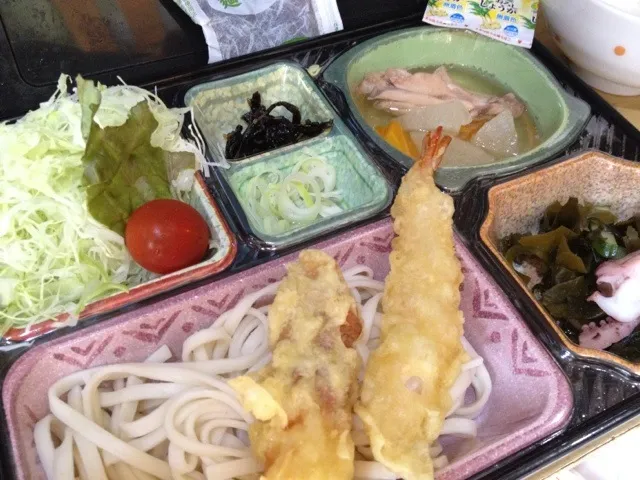 ぶっかけうどん 手羽先の煮物|kurita820さん