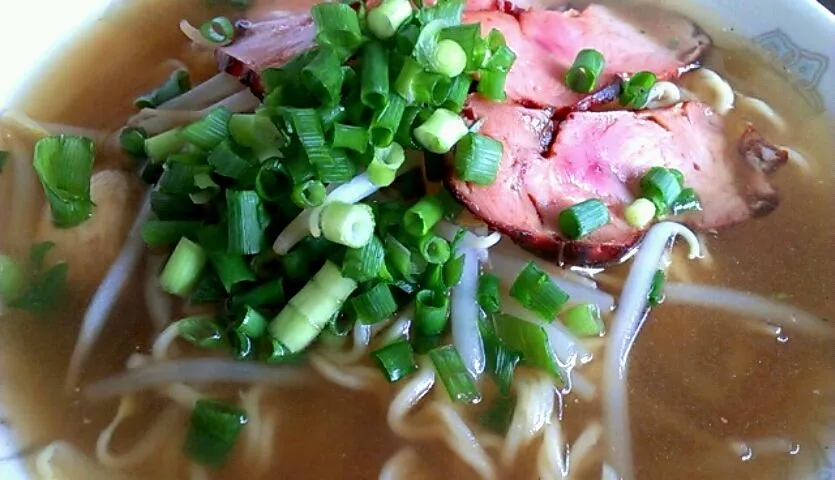 インスタントラーメン|まぐろさん