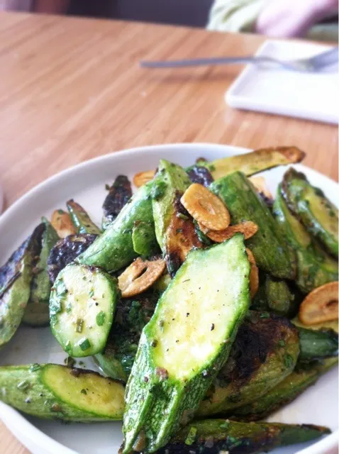 summer squash with herb salsa and garlic chips|Becky Rosenthalさん