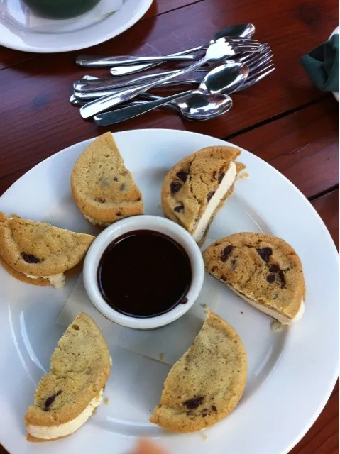 Snapdishの料理写真:ice cream sandwiches at Deer Valley|Becky Rosenthalさん