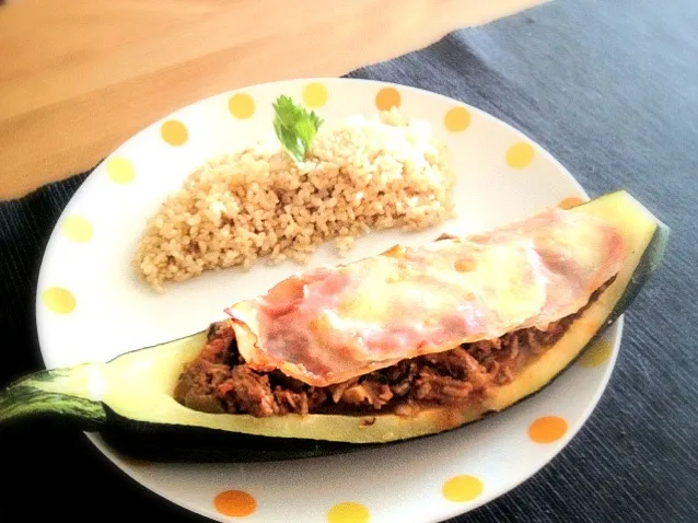 Stuffed Zucchini with Brown Rice|6畳フィットネスさん