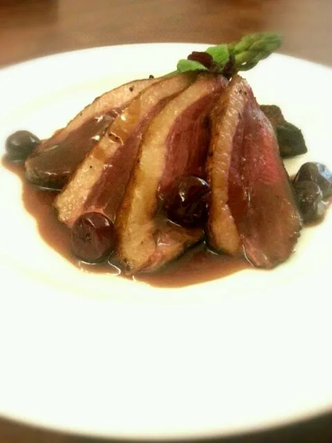 Pan Seared French Duck Breast with Cherry Sauce Roasted Pumpkin and Asparagus|Piaさん