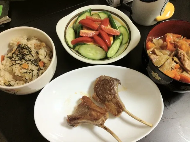 ラム肉と豆腐サラダと野菜の鶏ガラスープ|中江しゅんさん