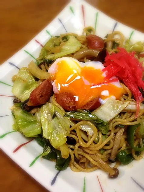 ソース焼きそば 温玉のせ|なるみさん