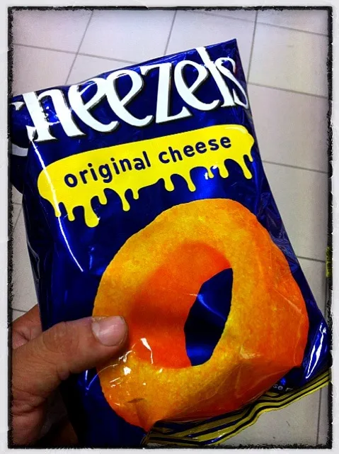 Cheezels: original cheese|stevenさん