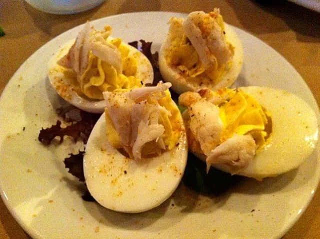 Deviled eggs w crab. mmmm|Dee Parkerさん