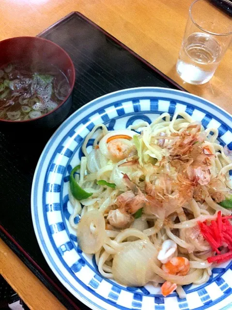 Snapdishの料理写真:海鮮焼うどん|maysugarさん