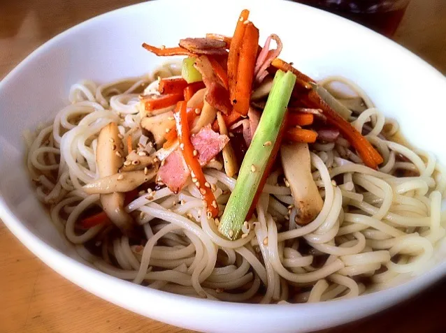 ぶっかけ半田素麺  〜  余り物野菜のキンピラ風のせ|リフルシャッフルさん