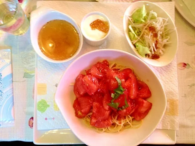 Snapdishの料理写真:冷製トマトパスタ|森田智子さん