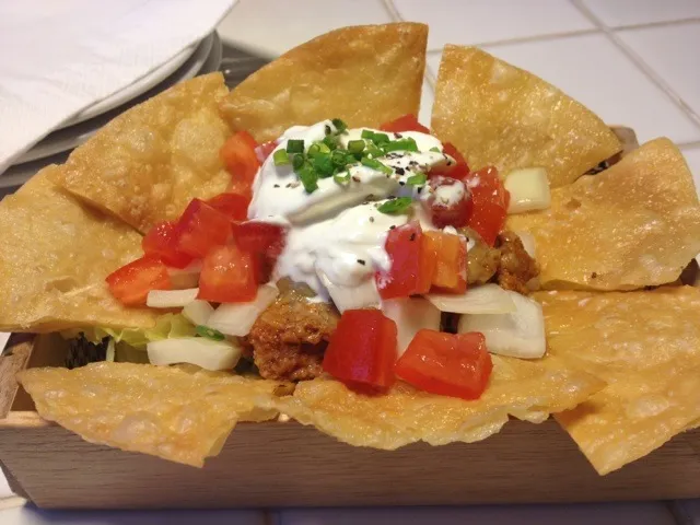 Snapdishの料理写真:Pork nacho|Vatchariya Ngaotheppitakさん