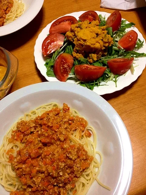 スパゲティミートソースクリームチーズ味   かぼちゃのサラダ|やなさんさん