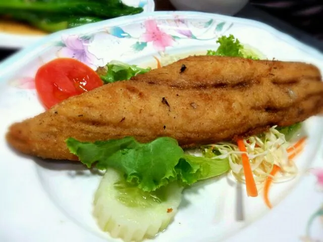 Thai Style Fried Fish with Fish sauce|Kim Wangさん