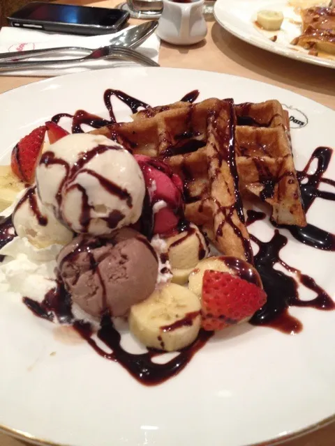 ice cream waffle|Nattさん