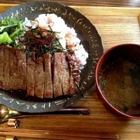 ステーキ丼|よーこさん