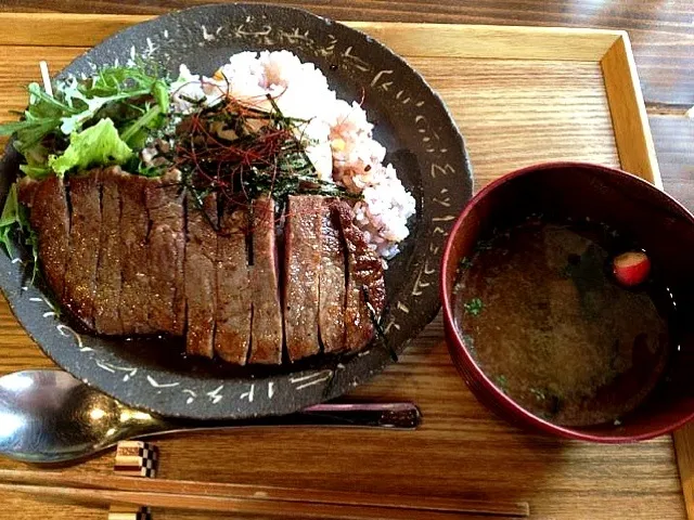 ステーキ丼|よーこさん