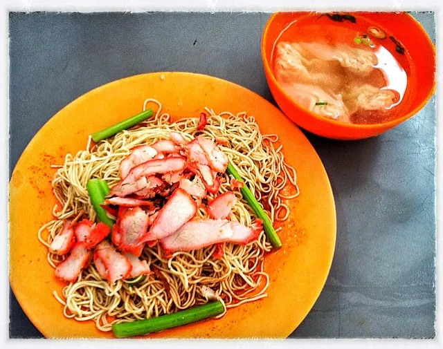 HK char siew mee  with wanton soup|stevenさん