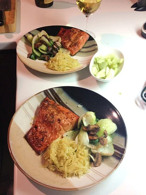 Snapdishの料理写真:salmon & bok choy|lori sさん