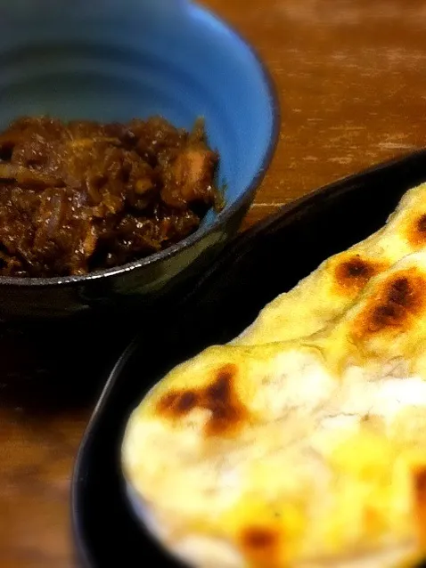 チキンカレーと自家製ナン|プチテンよすさん