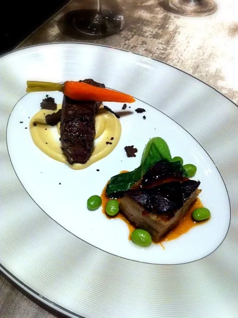 Pork Belly "Sour Vide" and Wagyu Beef with Celeriac cream and Tuffle Saurce|Thirathach Chandrabangさん