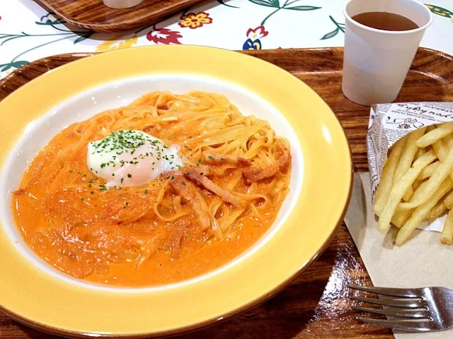 Snapdishの料理写真:トマトカルボナーラ|ソウちゃんさん