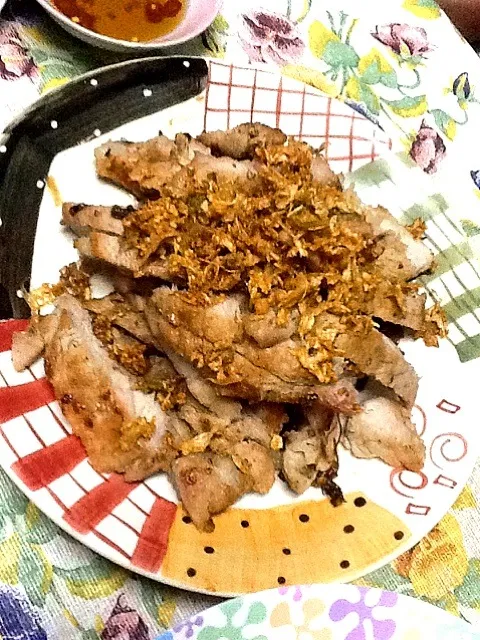 Fried Pork with Crispy Garlic|Little Tomatoさん