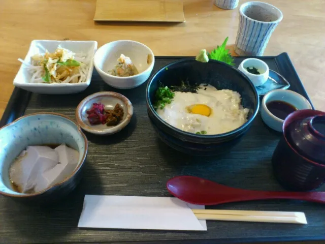 ゆば丼らんち(^q^)|みなみかわみづきさん