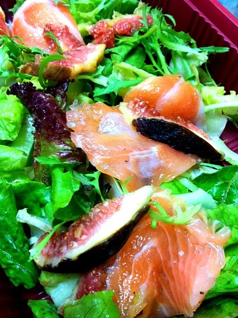 smoked salmon, figs salad|PeonyYanさん