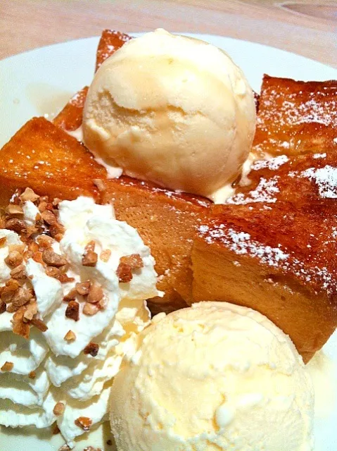 Snapdishの料理写真:shibuya honey toast|Uacharaさん