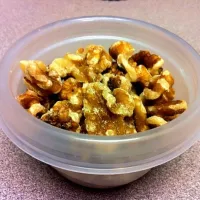 Snapdishの料理写真:Walnuts|Jenna Beilさん