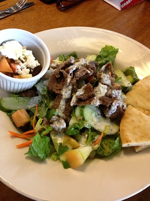 greek salad with lamb|yukさん