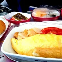 Snapdishの料理写真:้Omelette (on board)|Suvipa Ch.さん