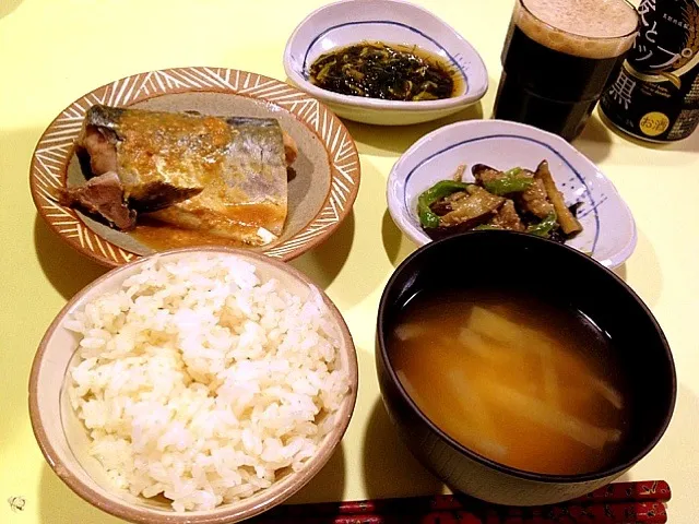 Snapdishの料理写真:サバ味噌煮と麻婆茄子などの晩御飯。|のぶコさん