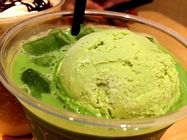 Snapdishの料理写真:nanaco's green tea 抹茶フロート|りすなさん