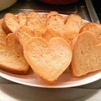 Snapdishの料理写真:ハート食パン heart shaped bread